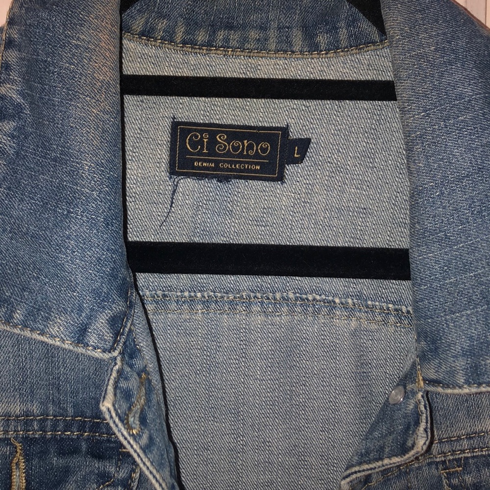 Denim jacket - Picture 2 of 4